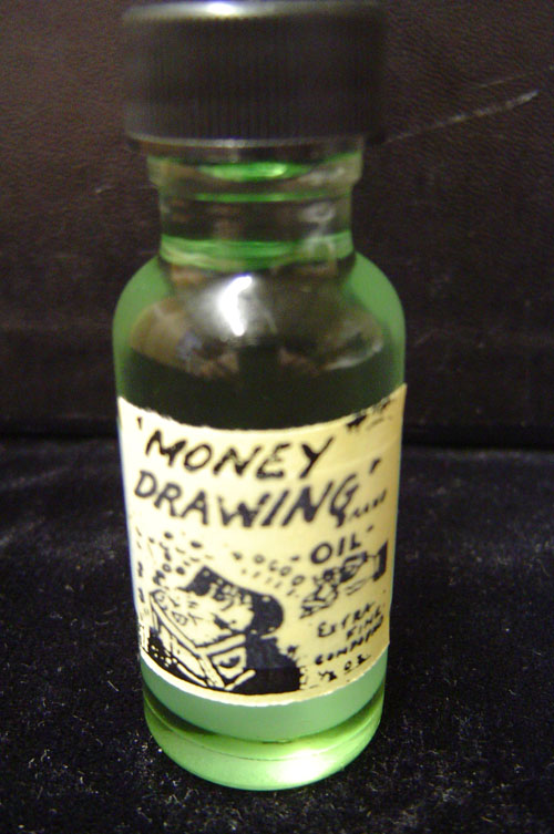 Money Drawing Oil 8.oz
